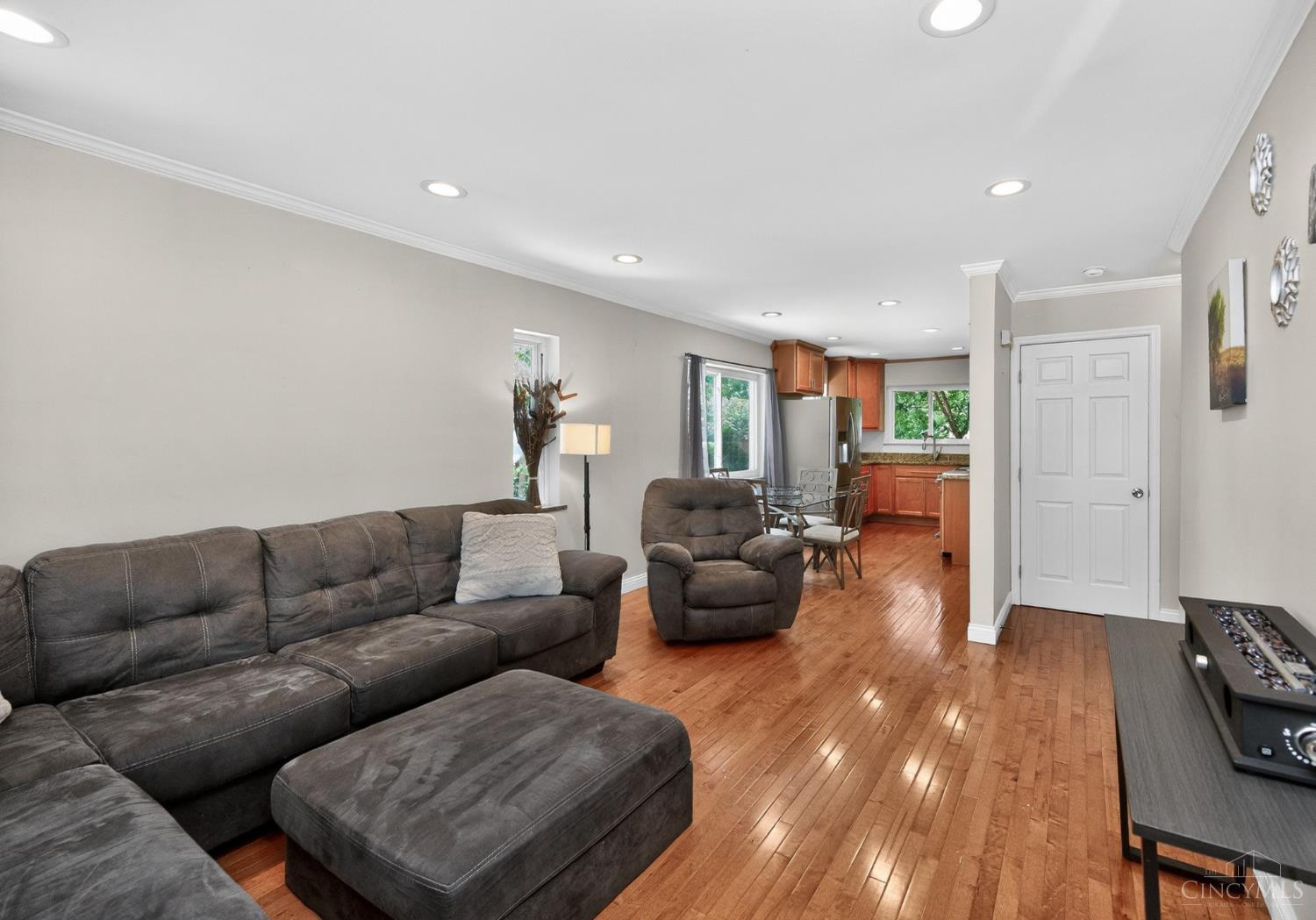 9520 West Avenue, Blue Ash, OH, 45242 — photo 7