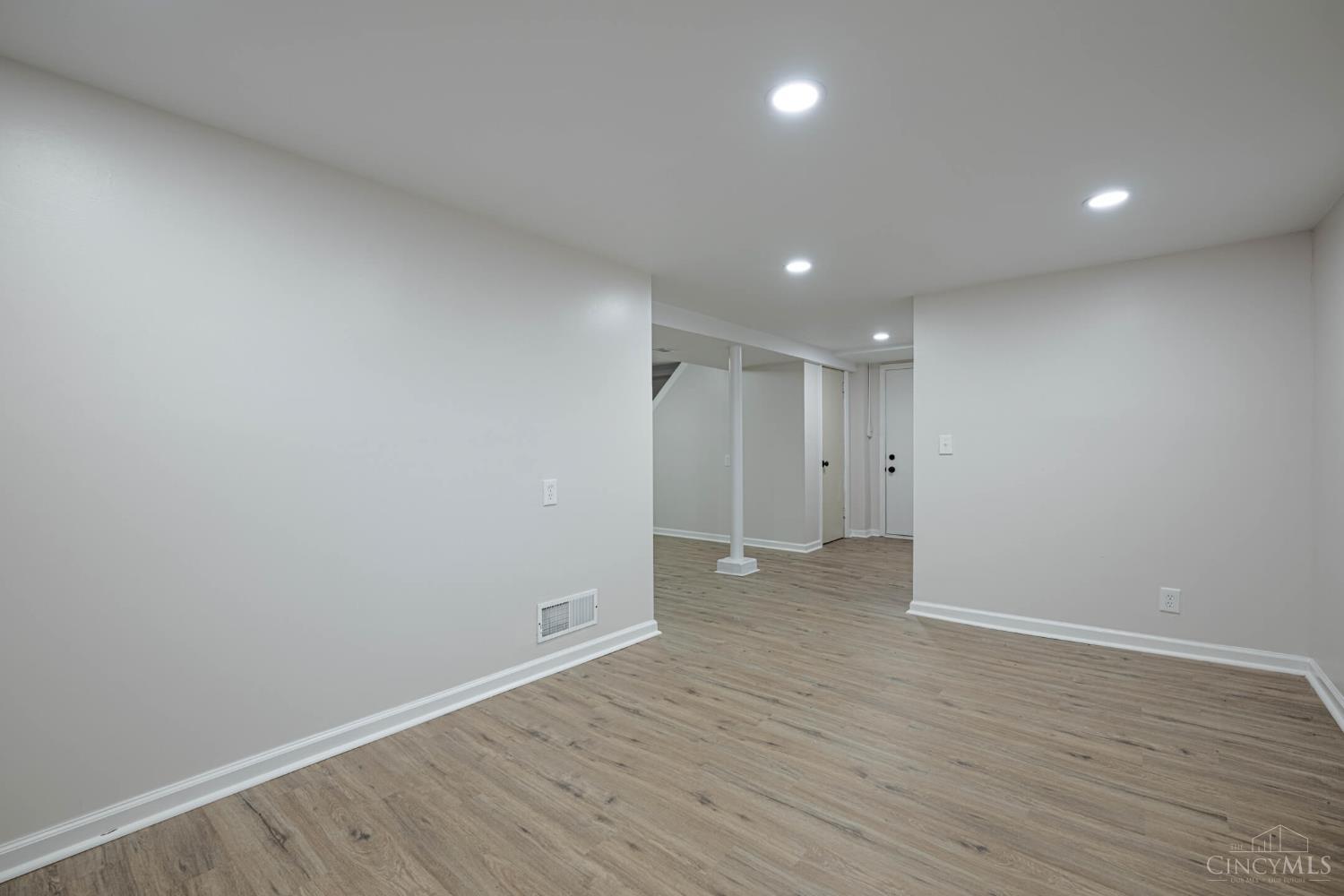 2803 Westbrook Drive, Cincinnati, OH, 45211 — photo 24