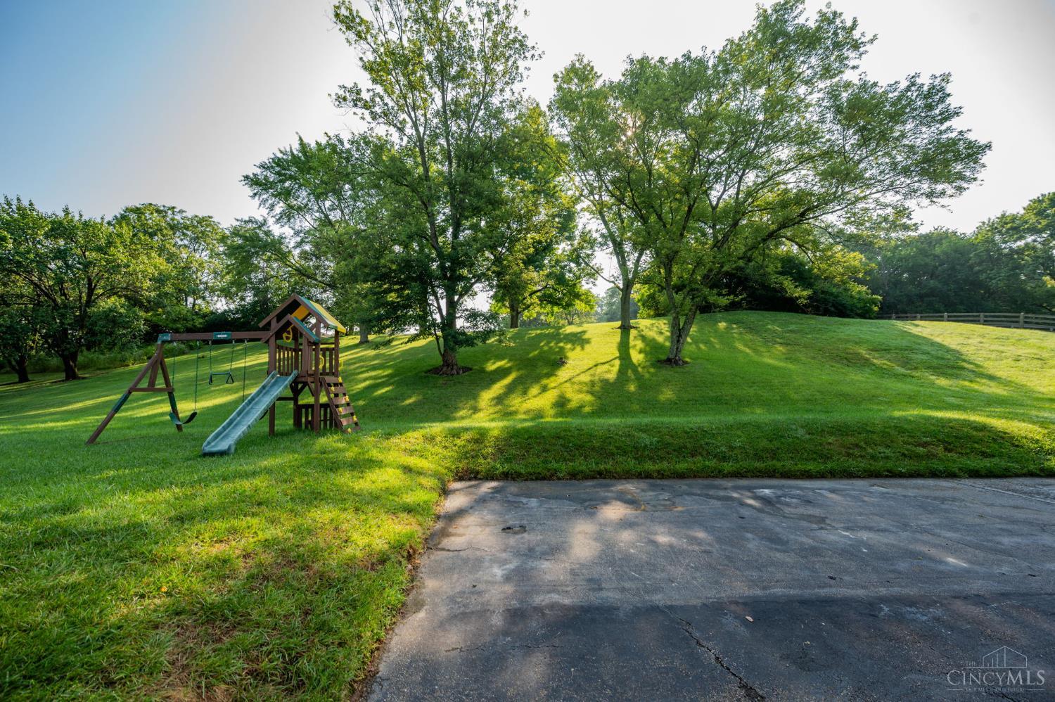 10370 Kingsport Drive, Evendale, OH, 45241 — photo 38