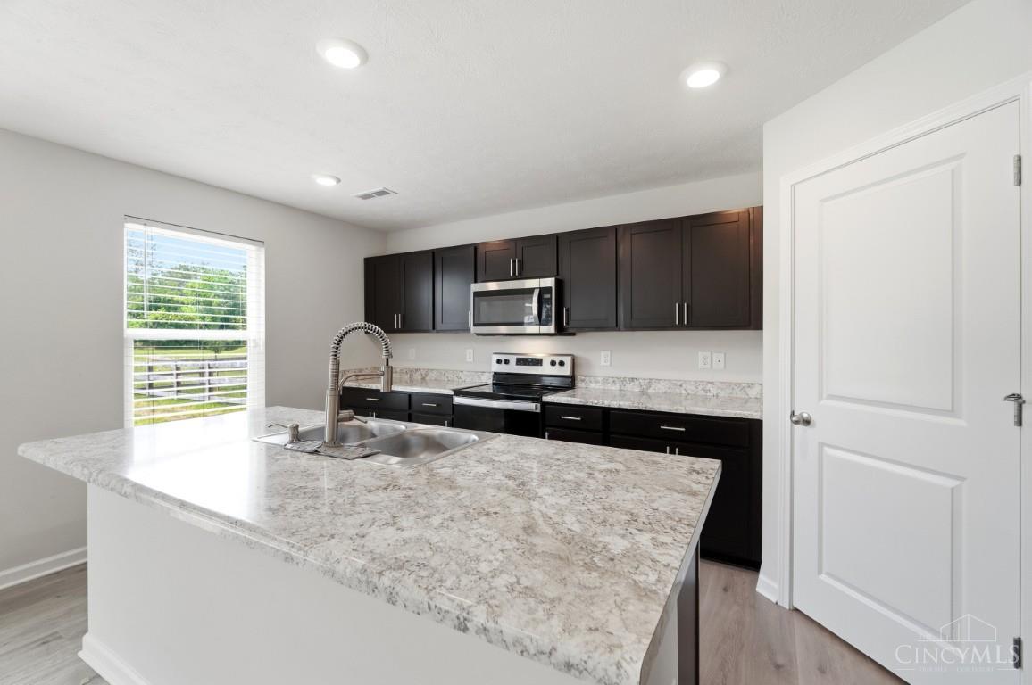 5049 Lakeview Drive, Hamilton Twp, OH, 45152 — photo 18
