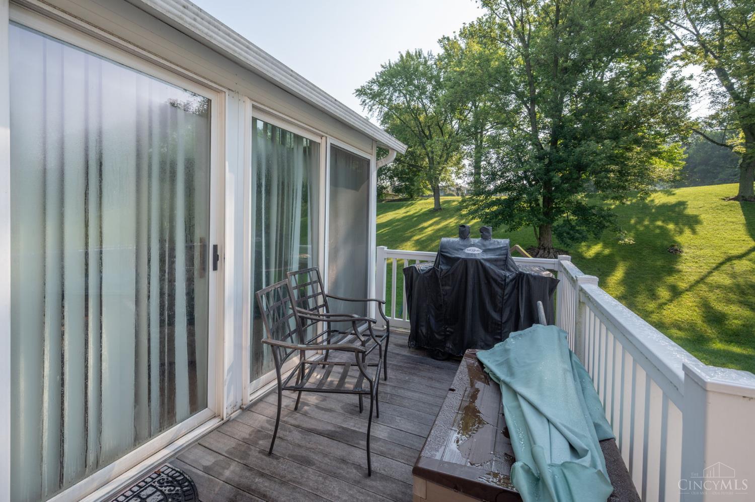 10370 Kingsport Drive, Evendale, OH, 45241 — photo 32