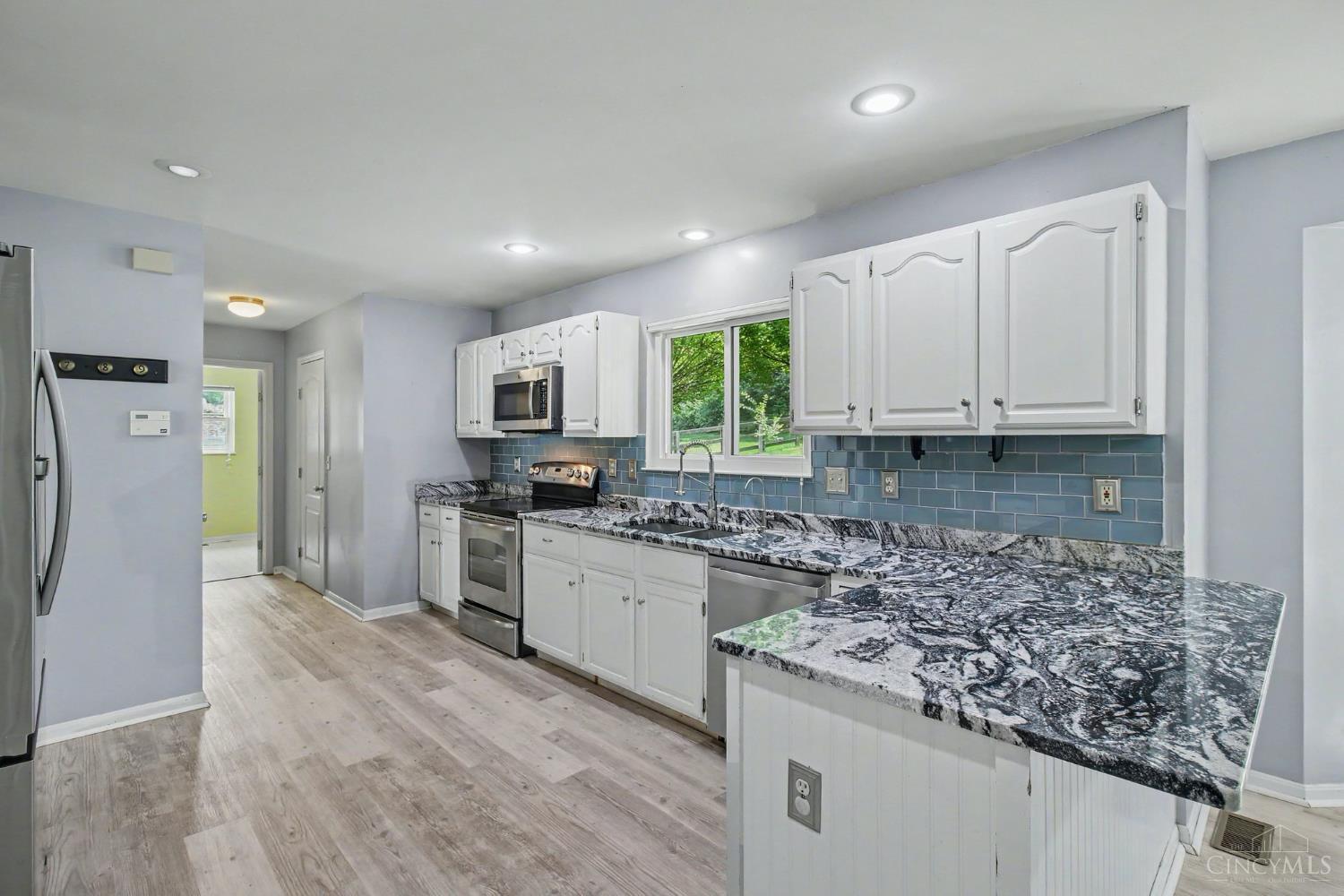 7279 Rolling Meadows Drive, West Chester, OH, 45069 — photo 2
