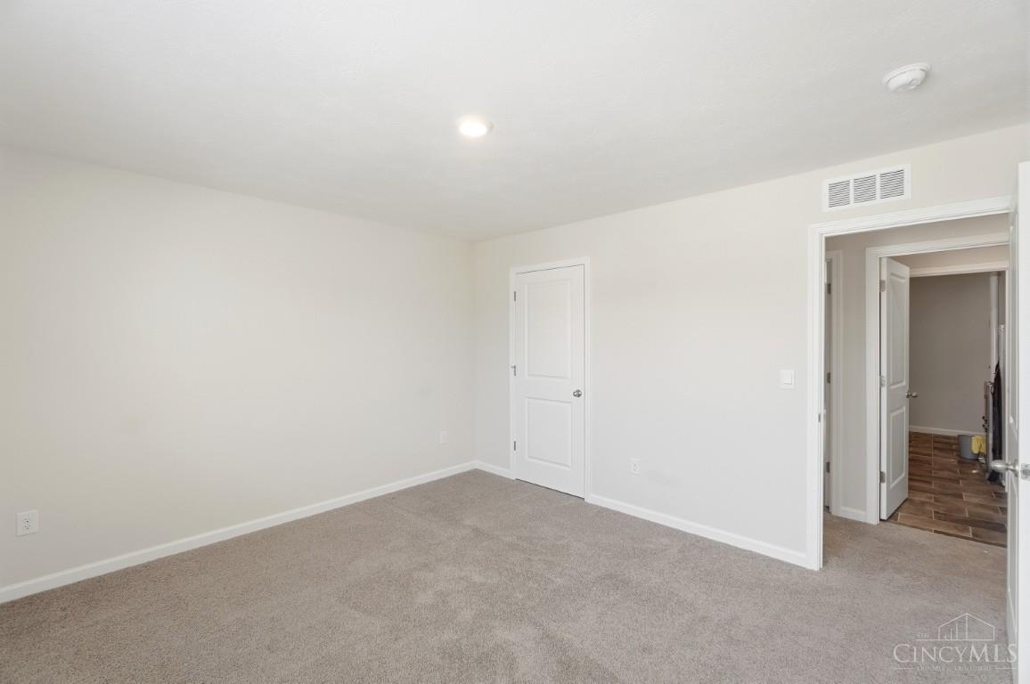 5049 Lakeview Drive, Hamilton Twp, OH, 45152 — photo 47