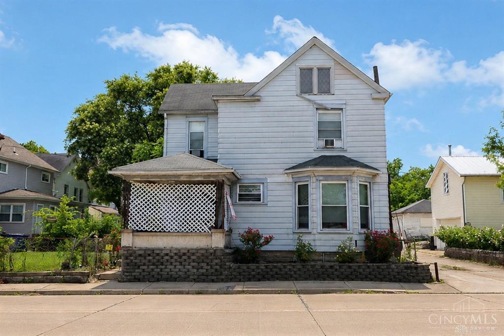 Homes for sale in Dayton, OH | 1315 Riverside Dr, Dayton, OH 45405 | MLS# 1887326