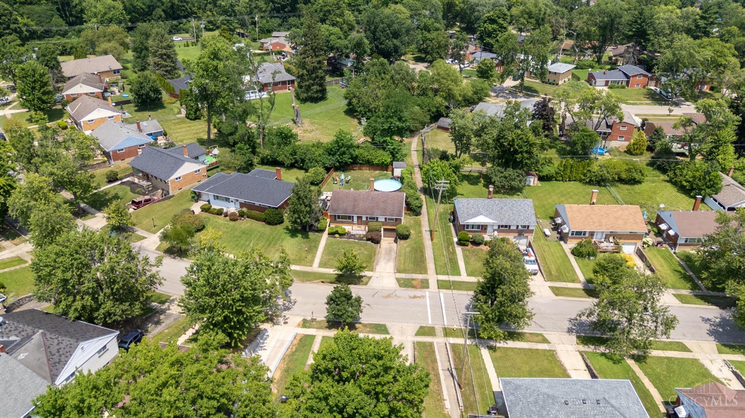 149 Ireland Avenue, Greenhills, OH, 45218 — photo 36