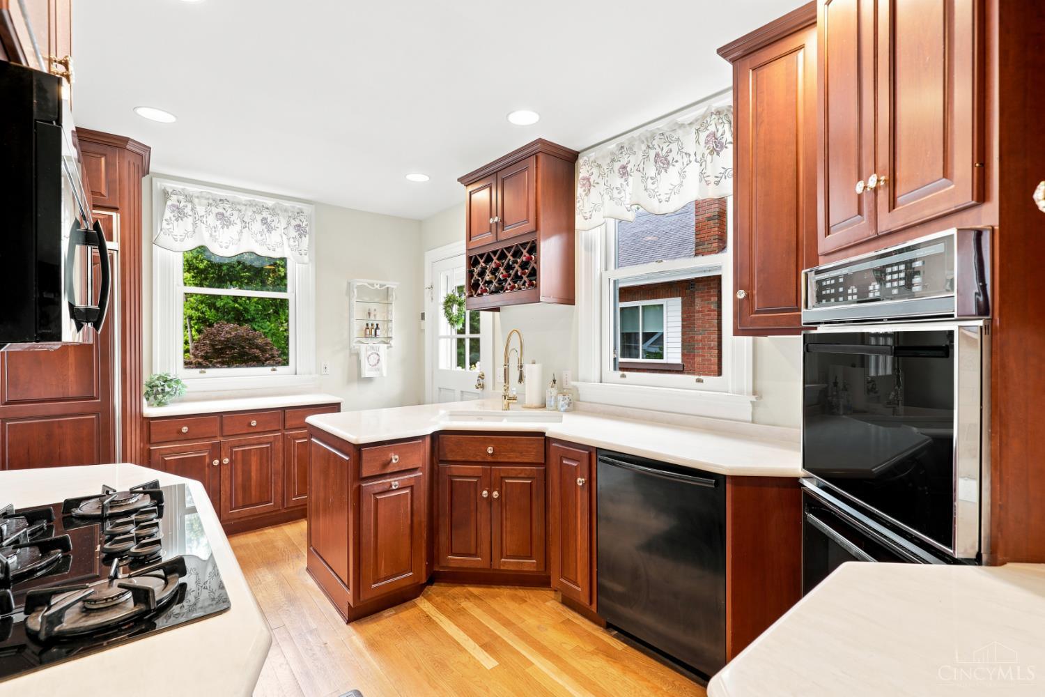 935 Congress Avenue, Glendale, OH, 45246 — photo 18