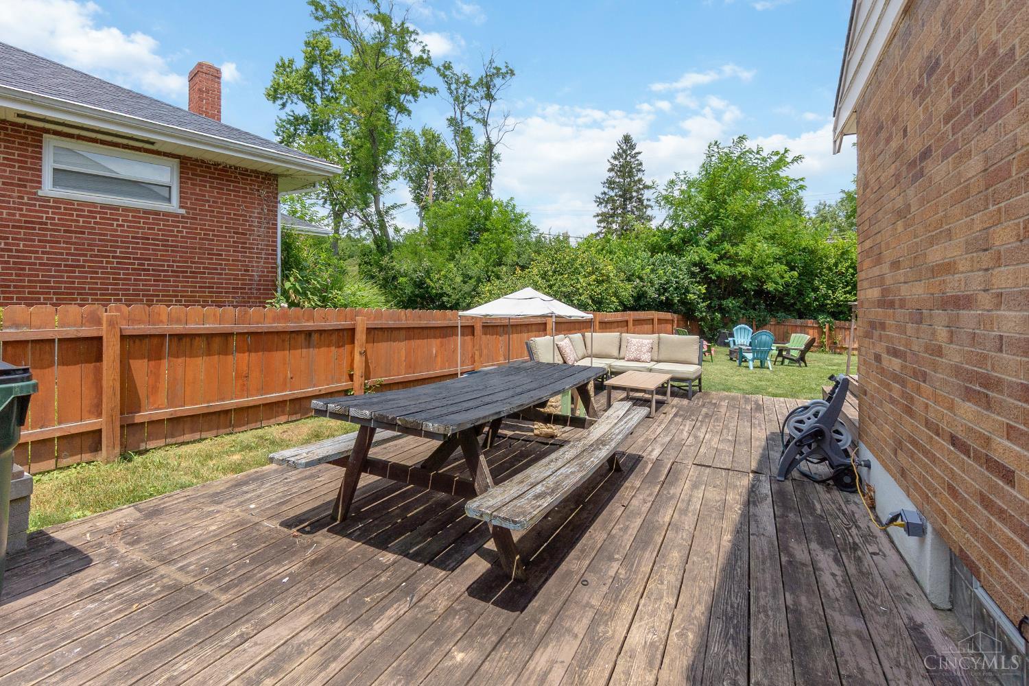 149 Ireland Avenue, Greenhills, OH, 45218 — photo 28