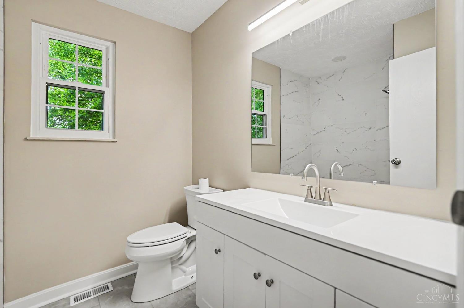 5160 Brasher Avenue, Blue Ash, OH, 45242 — photo 9
