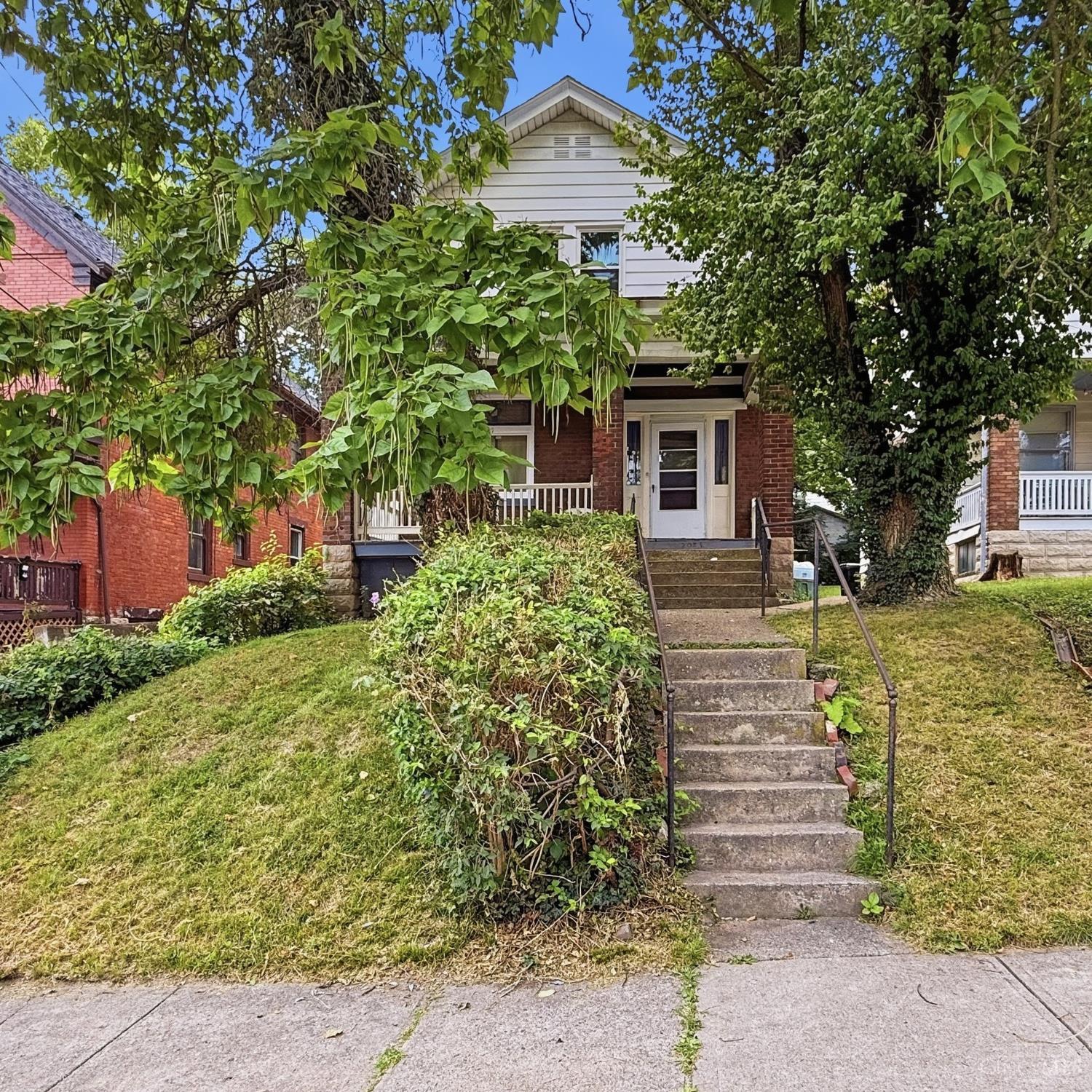 2035 Burnet Avenue, Cincinnati, OH, 45219 — photo 2