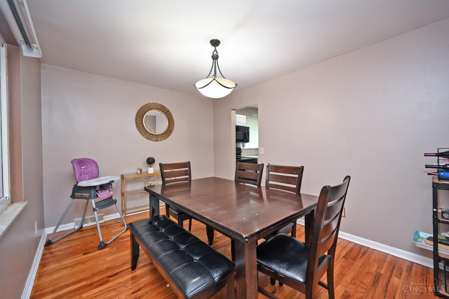6586 Oak Knoll Drive, Cincinnati, OH, 45224 — photo 12