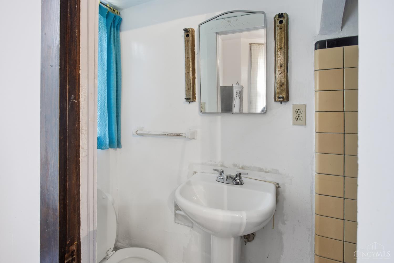 2035 Burnet Avenue, Cincinnati, OH, 45219 — photo 14