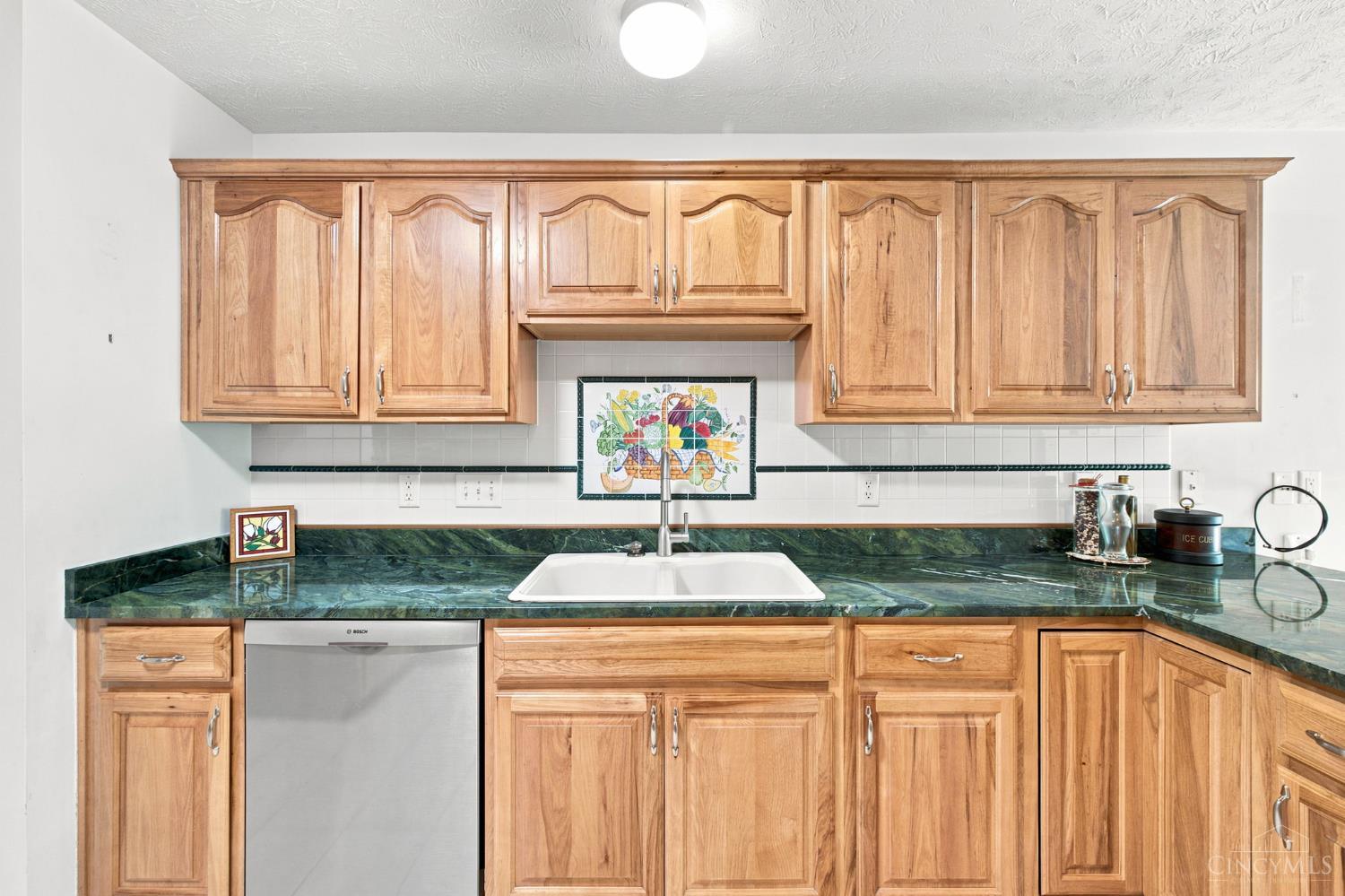 320 Gatehouse Court, Monroe, OH, 45050 — photo 12