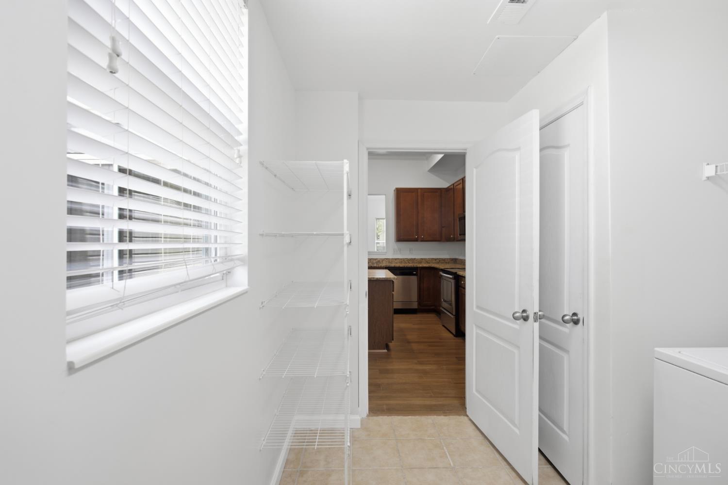 1443 Laurel Park Drive, Cincinnati, OH, 45214 — photo 15