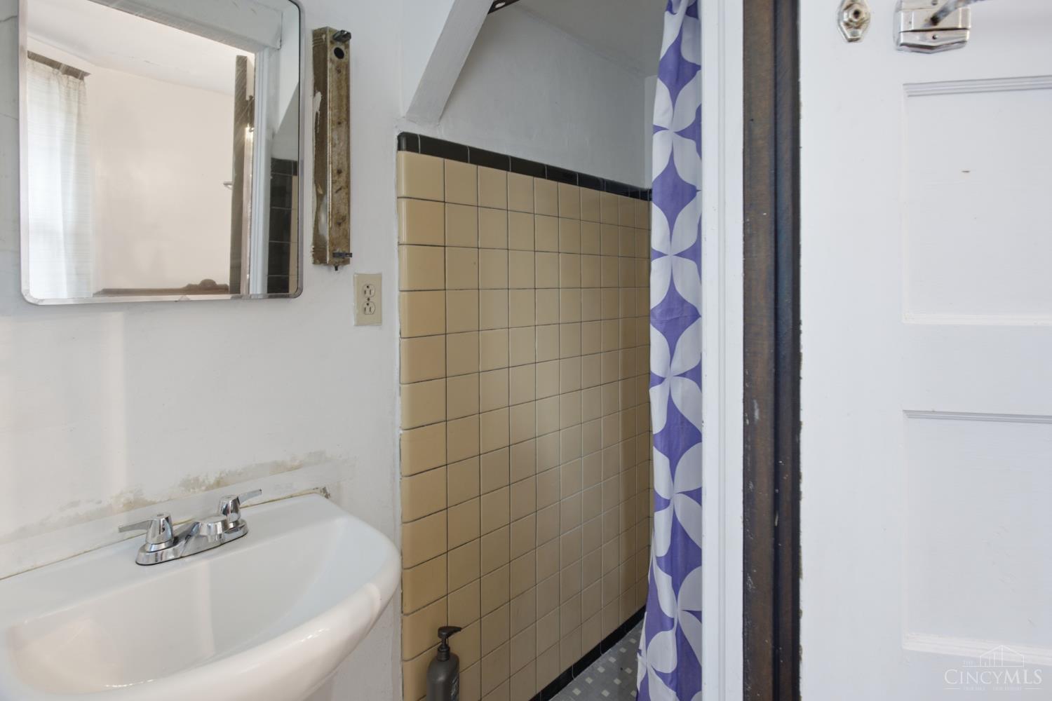 2035 Burnet Avenue, Cincinnati, OH, 45219 — photo 15