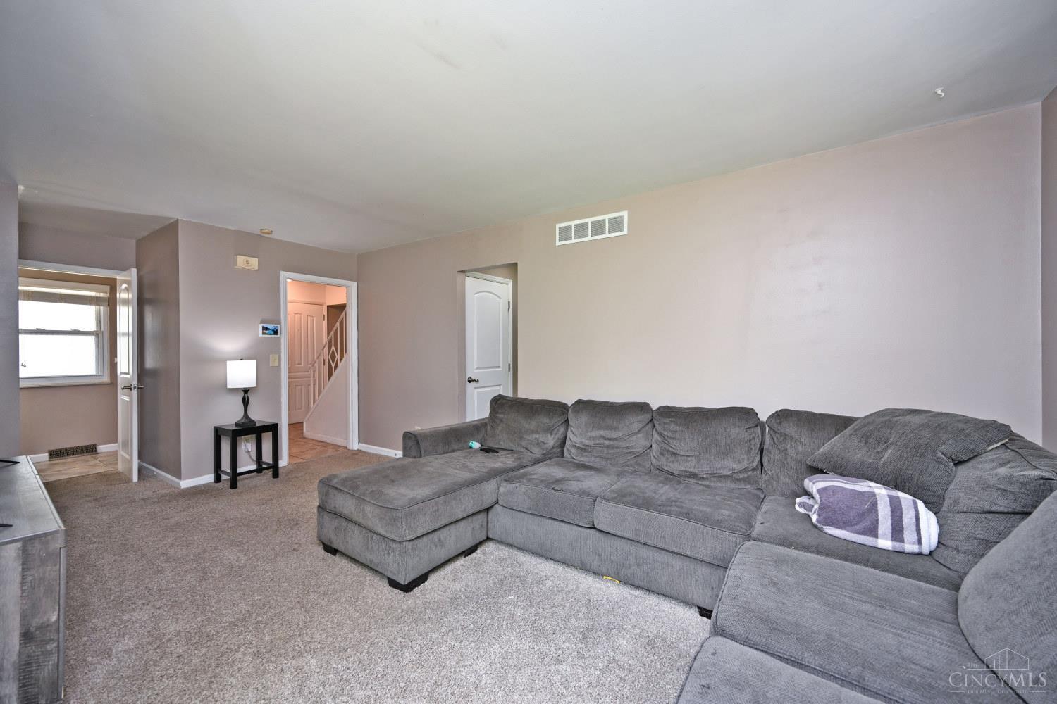 6586 Oak Knoll Drive, Cincinnati, OH, 45224 — photo 21