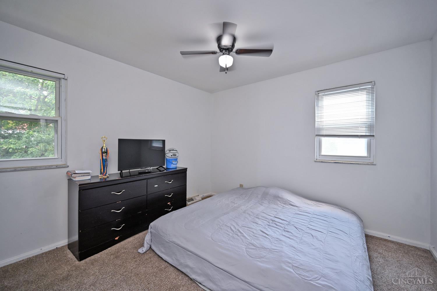 6586 Oak Knoll Drive, Cincinnati, OH, 45224 — photo 33
