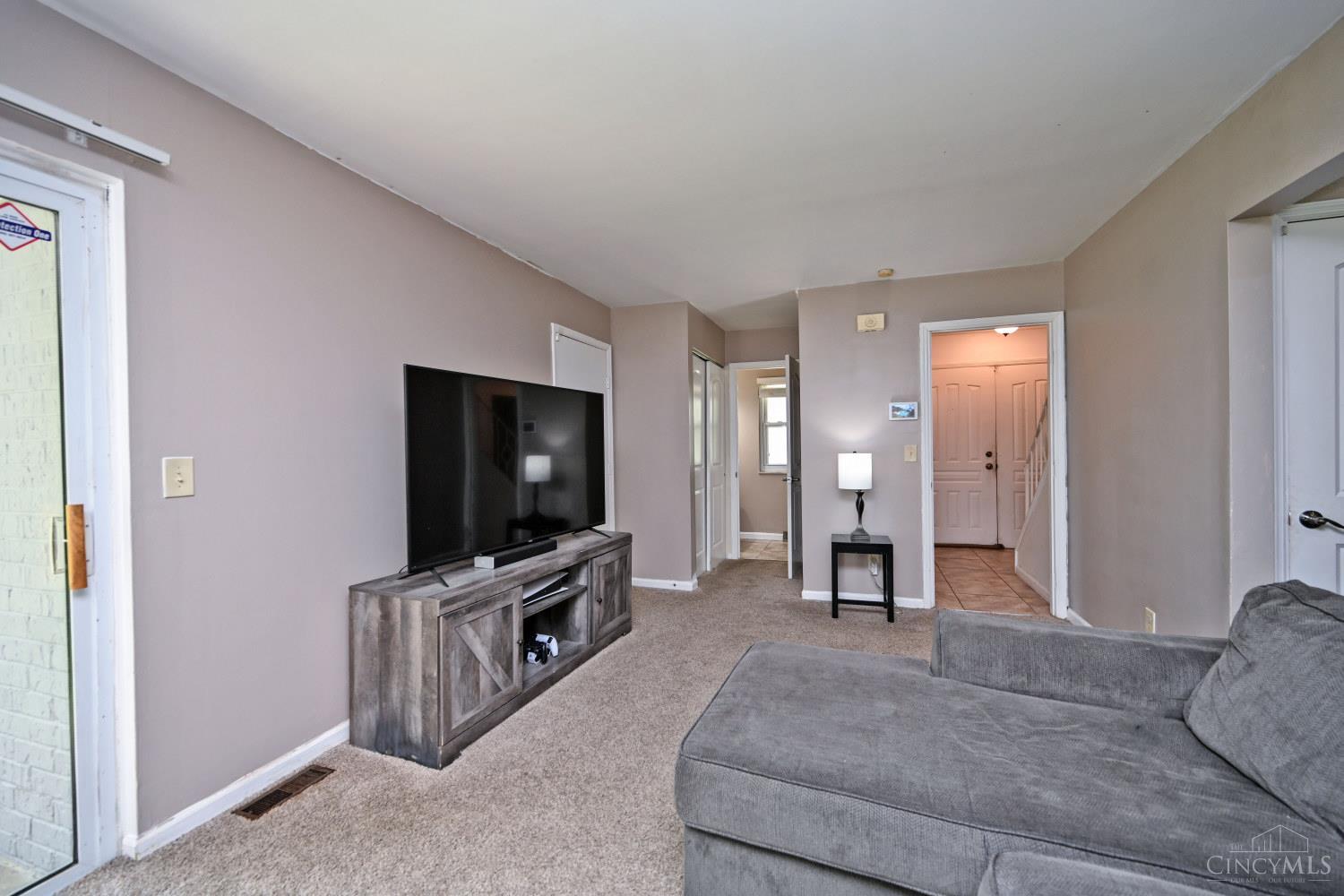 6586 Oak Knoll Drive, Cincinnati, OH, 45224 — photo 22