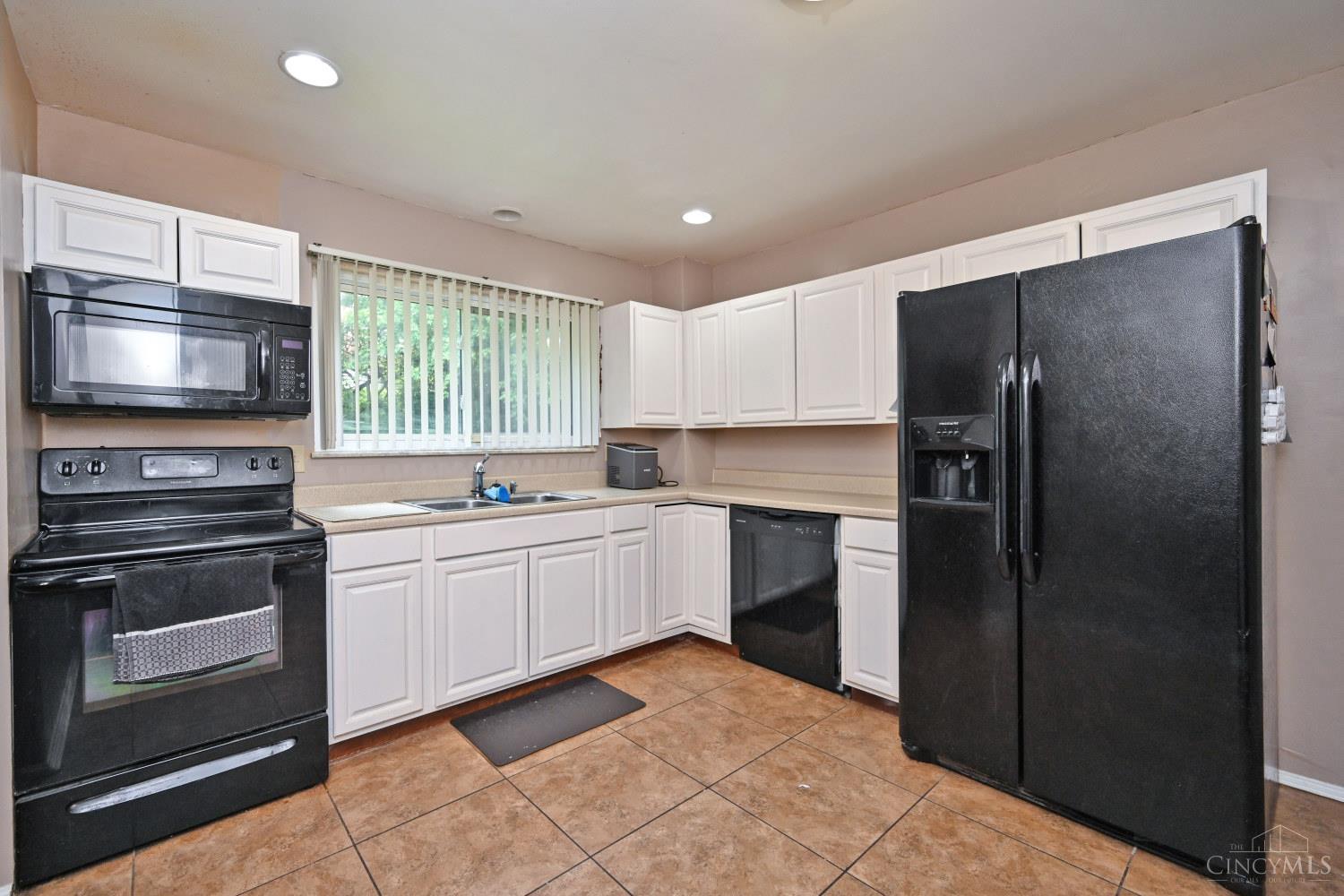 6586 Oak Knoll Drive, Cincinnati, OH, 45224 — photo 18