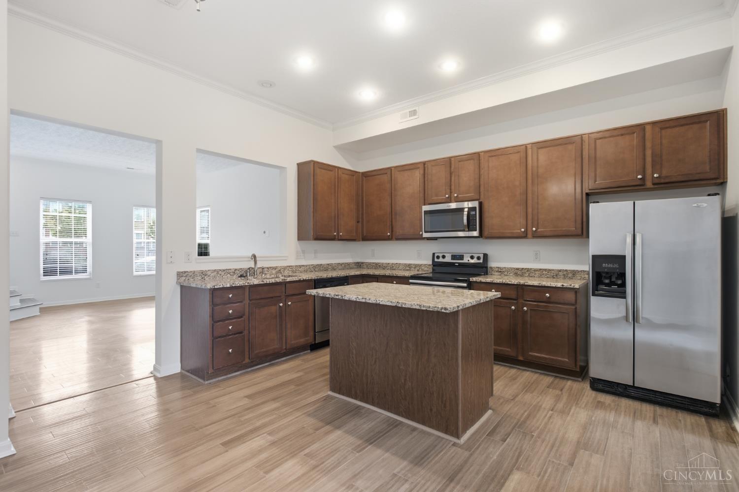 1443 Laurel Park Drive, Cincinnati, OH, 45214 — photo 10