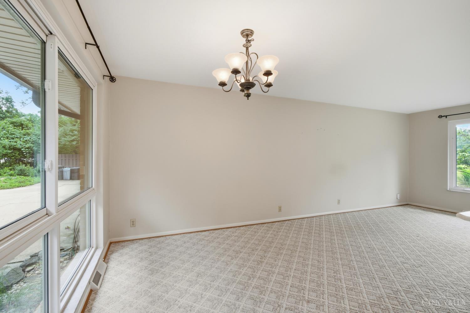 10789 Kinglet Circle, Montgomery, OH, 45249 — photo 12