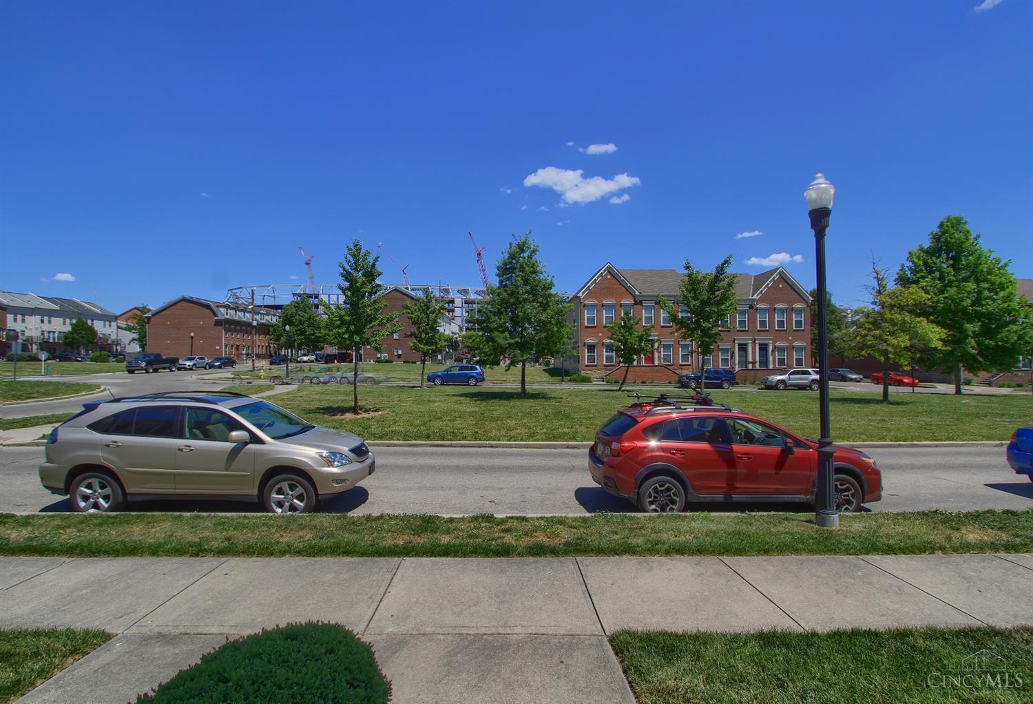 1443 Laurel Park Drive, Cincinnati, OH, 45214 — photo 4