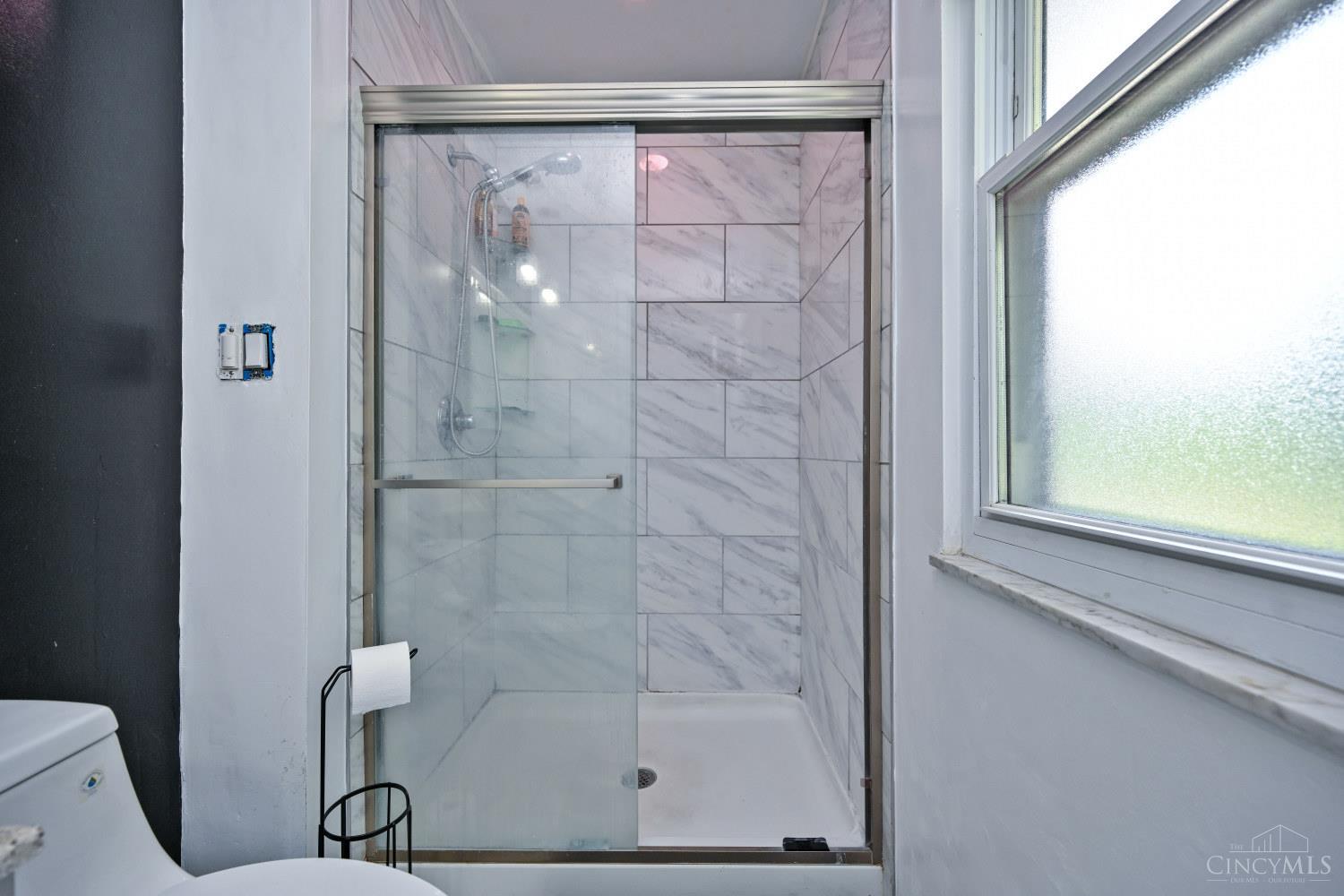 6586 Oak Knoll Drive, Cincinnati, OH, 45224 — photo 28