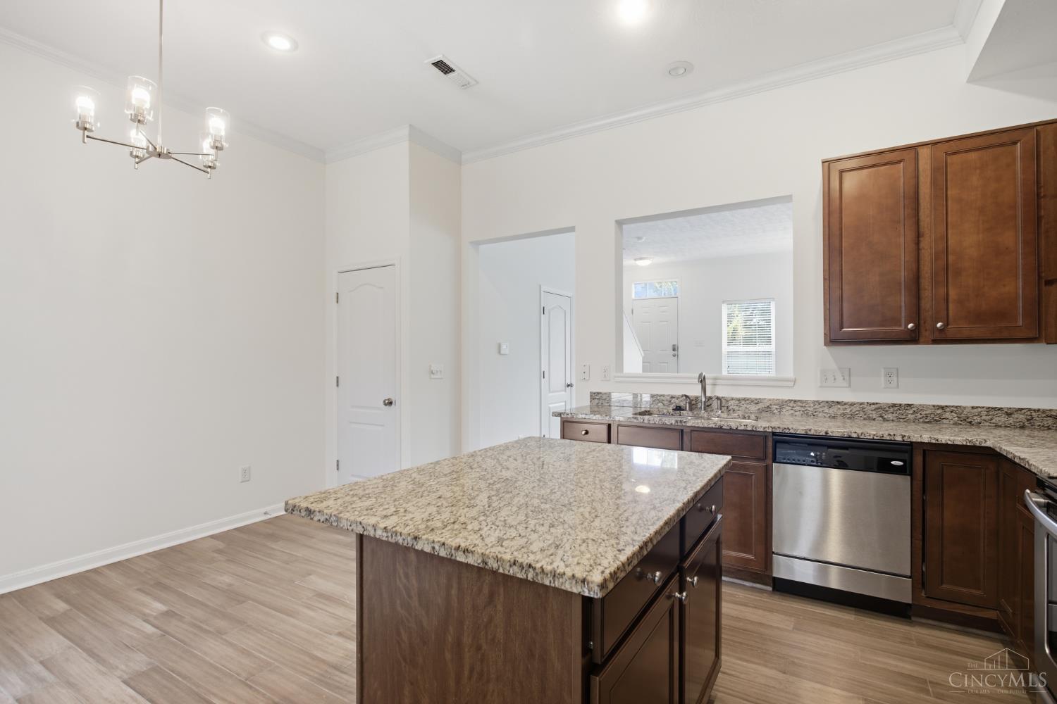 1443 Laurel Park Drive, Cincinnati, OH, 45214 — photo 12