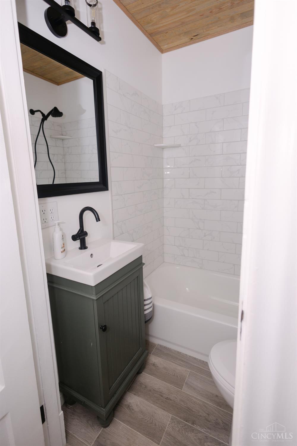 679 Elliott Avenue, Arlington Heights, OH, 45215 — photo 17