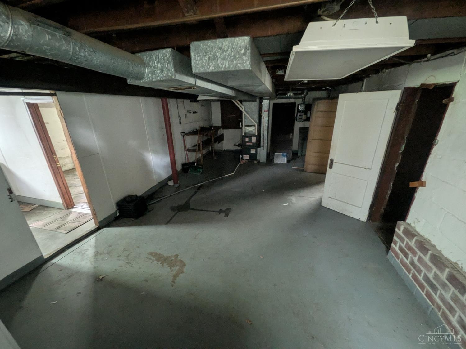6662 Iris Avenue, Cincinnati, OH, 45213 — photo 29