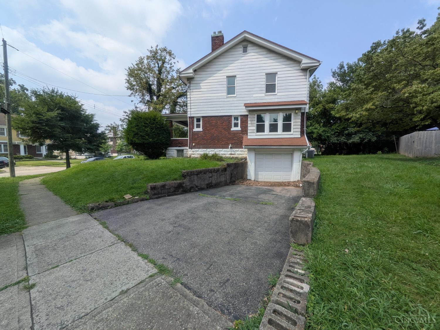 6662 Iris Avenue, Cincinnati, OH, 45213 — photo 2