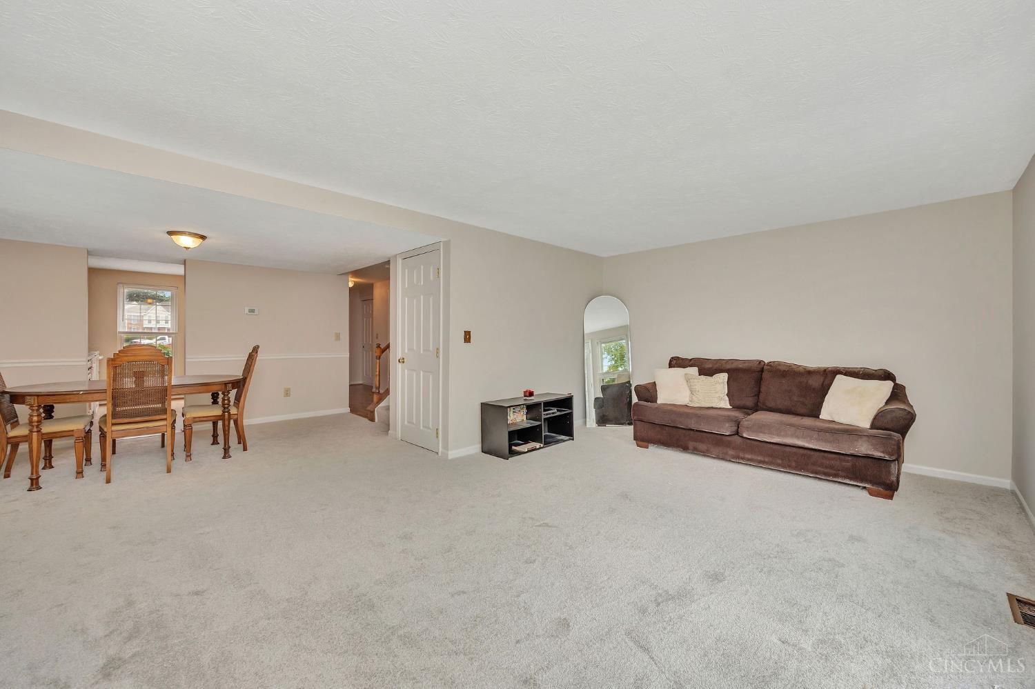 10917 Barrington Court, Sycamore Twp, OH, 45242 — photo 15