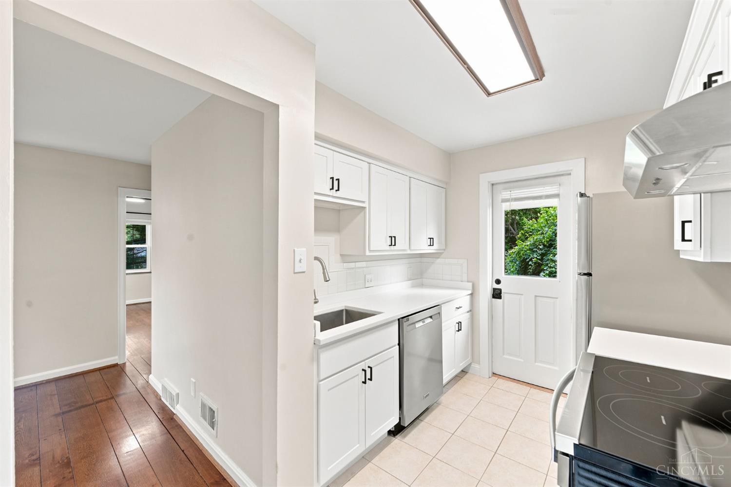 6239 Crestview Place, Cincinnati, OH, 45230 — photo 42