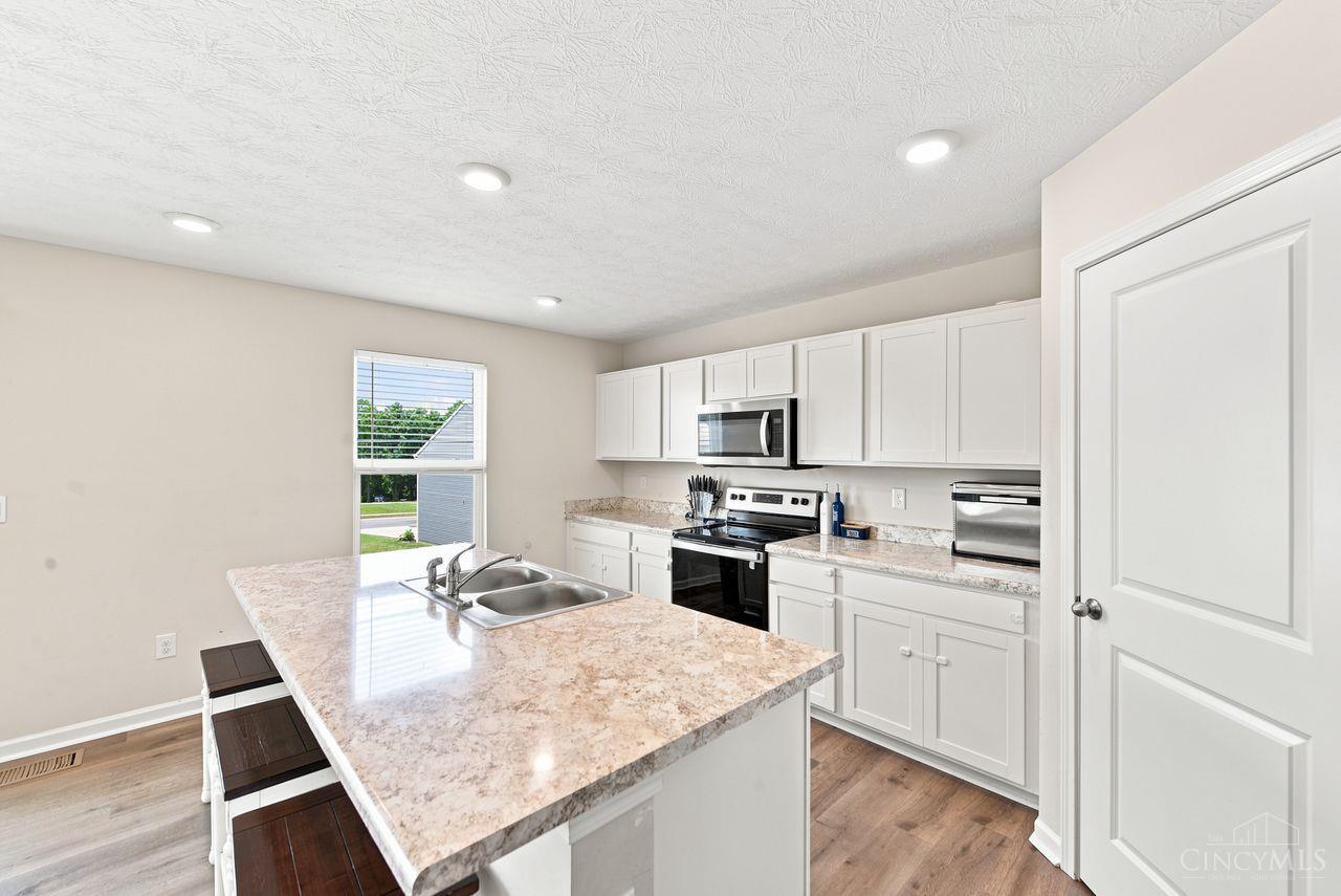 2424 Amelia Court, Colerain Twp, OH, 45239 — photo 12