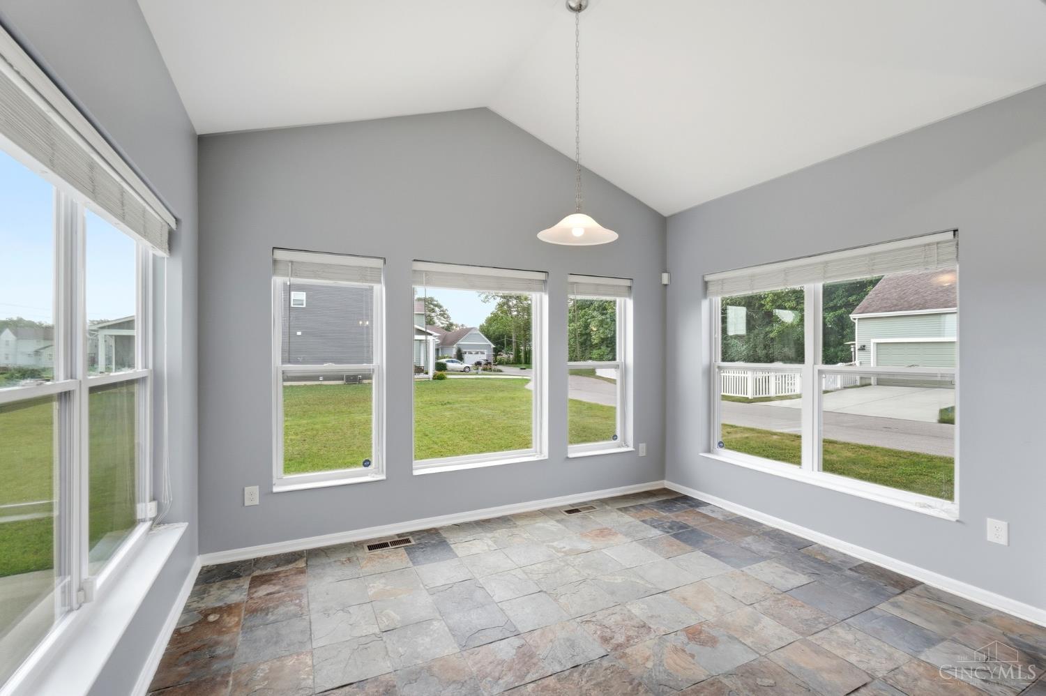 5752 Rhode Island Avenue, Cincinnati, OH, 45237 — photo 22