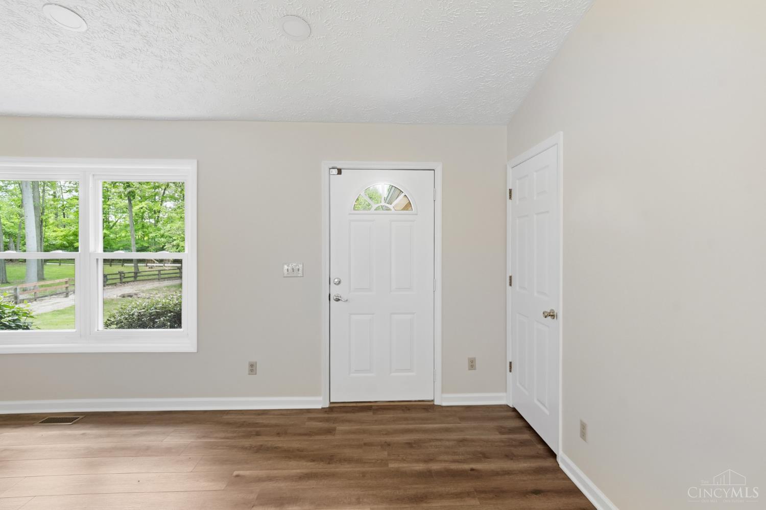 4th image of 10891 Pleasant Renner Rd, Harlan Twp, OH 45122 | MLS# 1887481