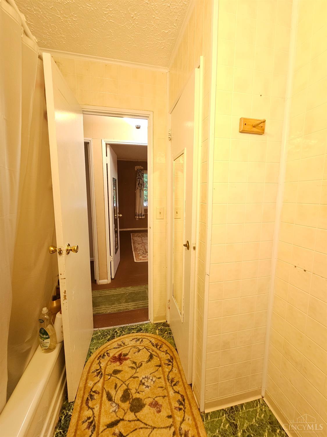 4728 Kirby Avenue, Cincinnati, OH, 45223 — photo 14