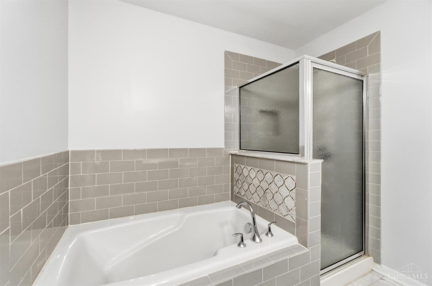 5752 Rhode Island Avenue, Cincinnati, OH, 45237 — photo 38