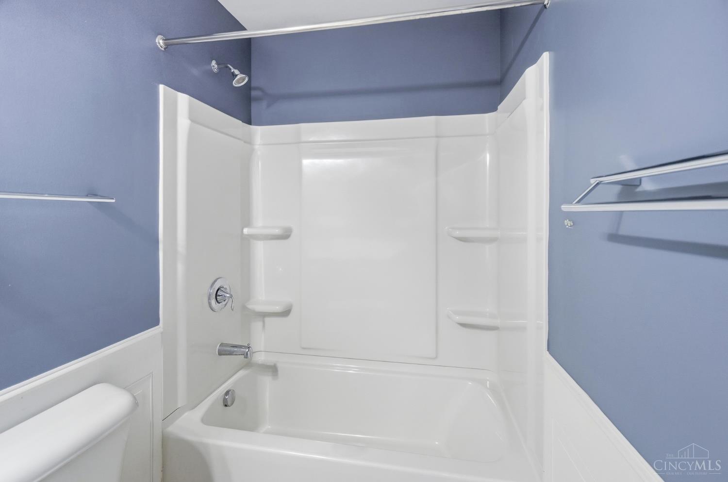 5752 Rhode Island Avenue, Cincinnati, OH, 45237 — photo 47