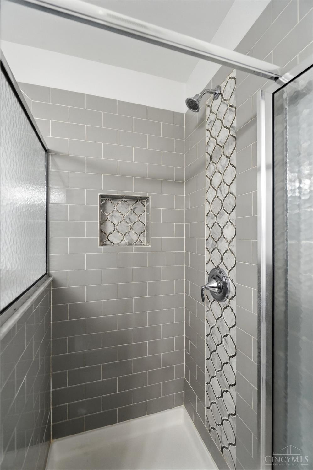 5752 Rhode Island Avenue, Cincinnati, OH, 45237 — photo 40