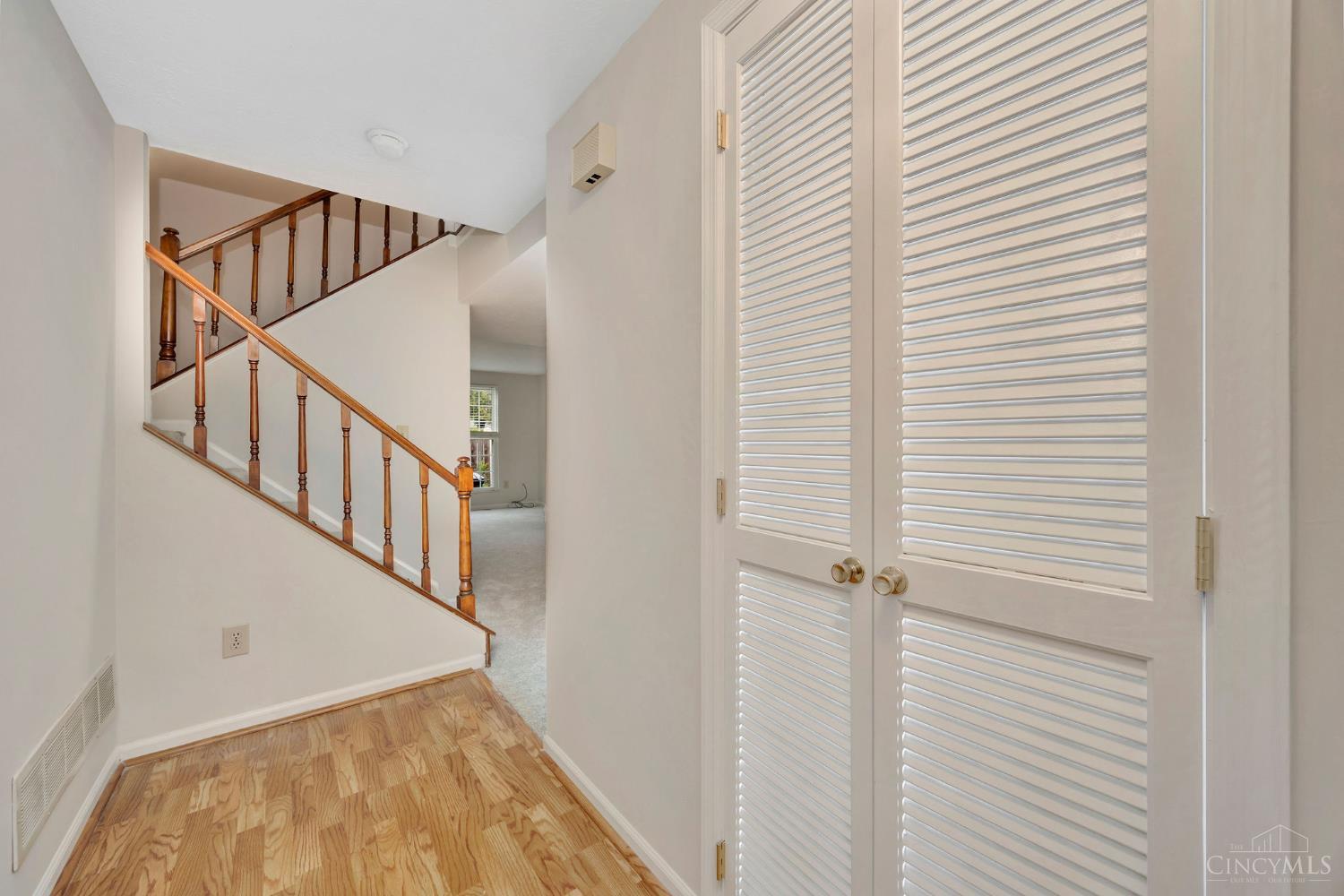 10917 Barrington Court, Sycamore Twp, OH, 45242 — photo 4