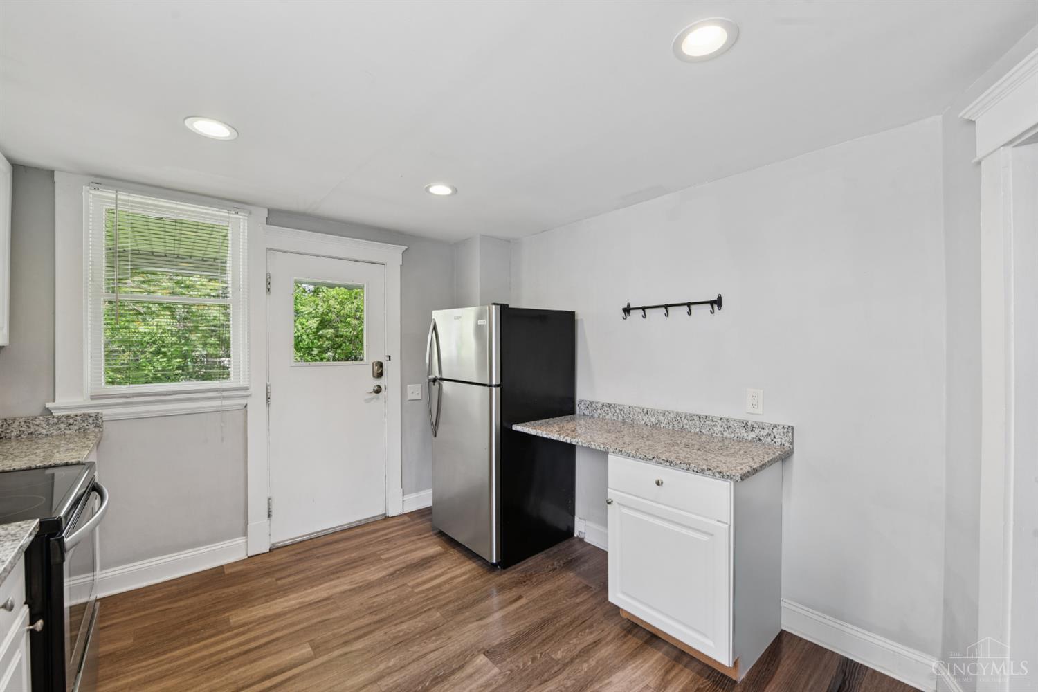 1906 Mentor Avenue, Norwood, OH, 45212 — photo 10