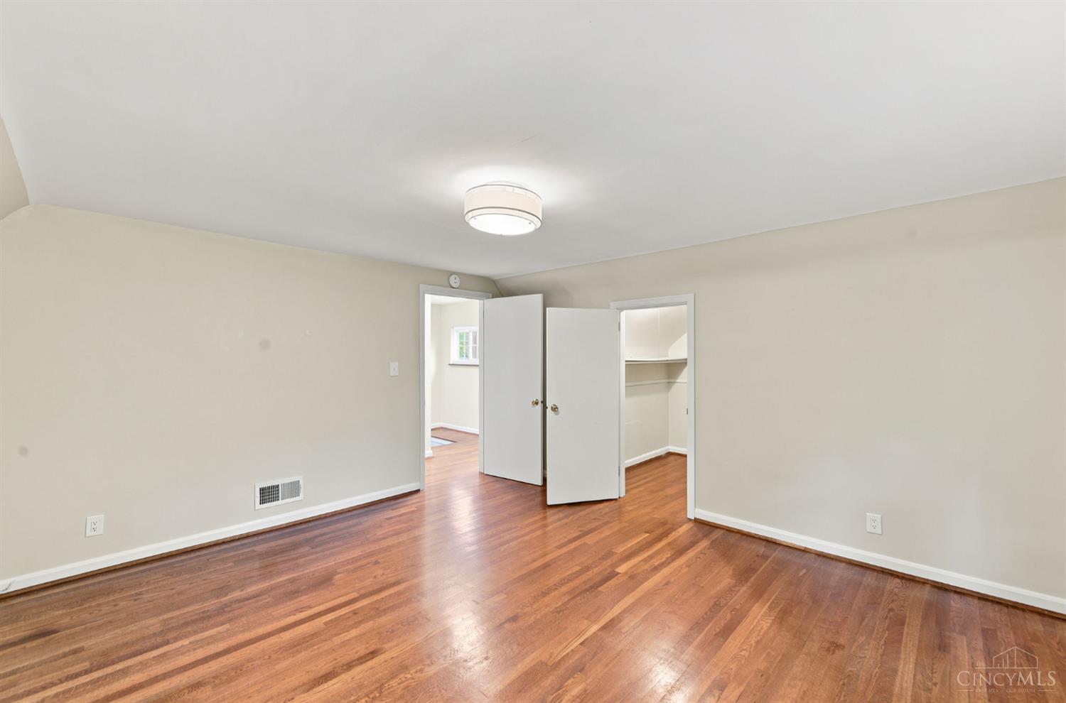 6239 Crestview Place, Cincinnati, OH, 45230 — photo 48