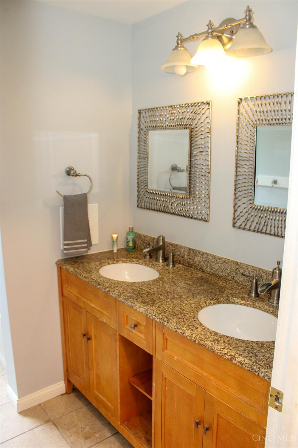 7905 Strawberry Hill Lane, Deerfield Twp., OH, 45039 — photo 27