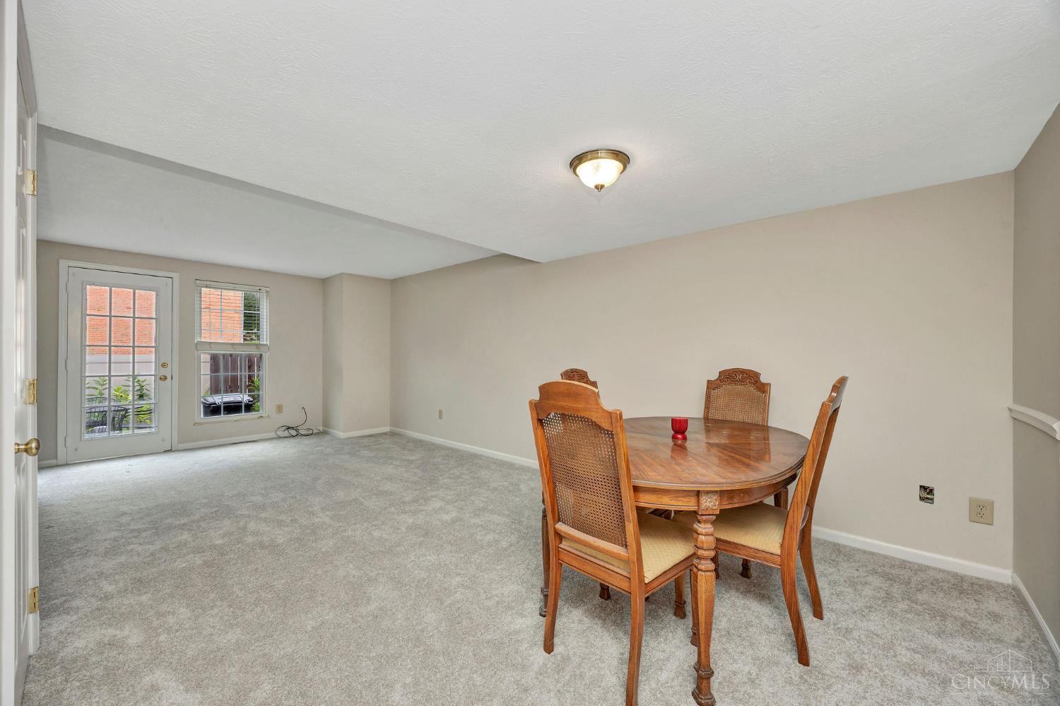 10917 Barrington Court, Sycamore Twp, OH, 45242 — photo 14