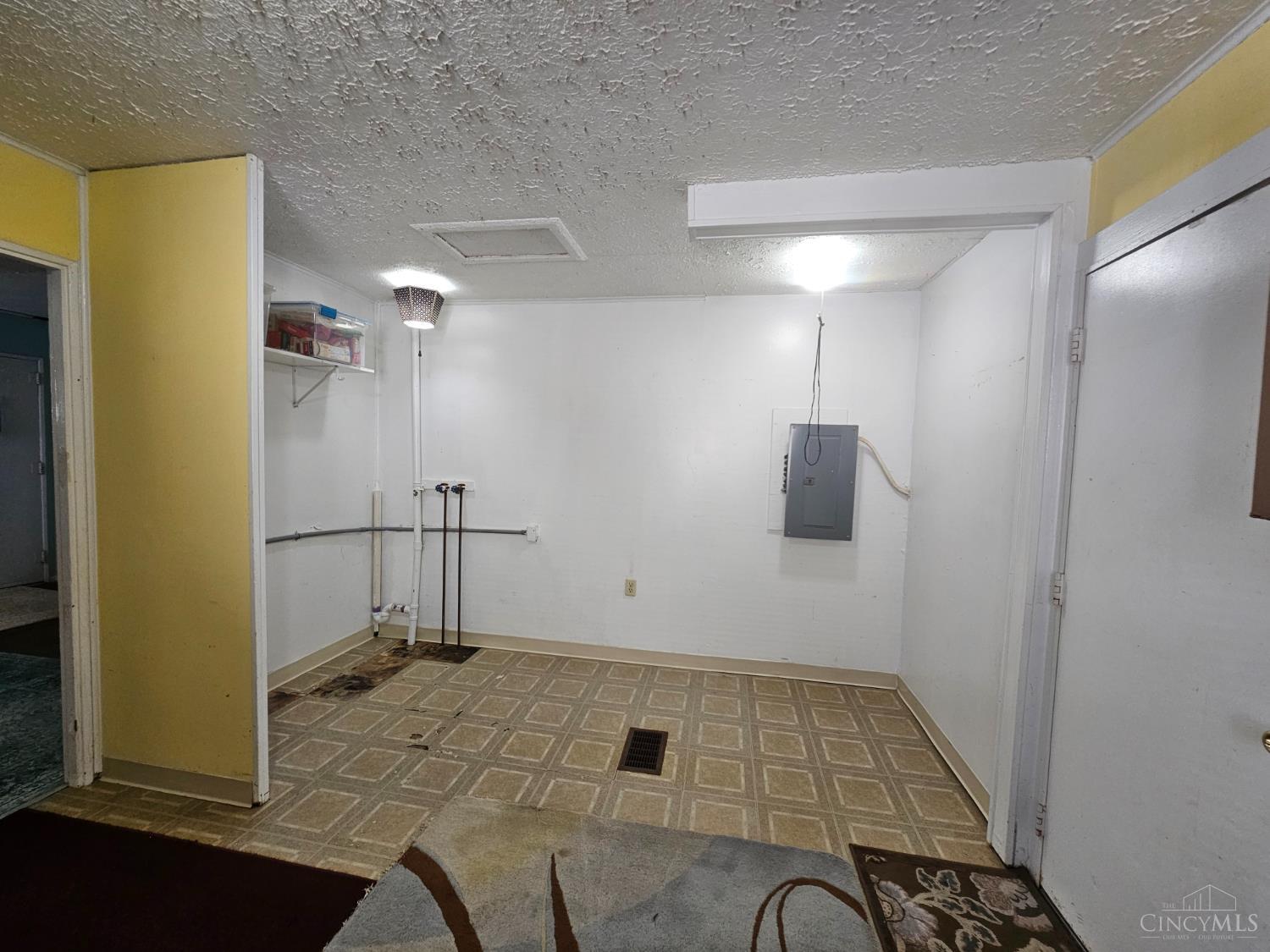 4728 Kirby Avenue, Cincinnati, OH, 45223 — photo 6