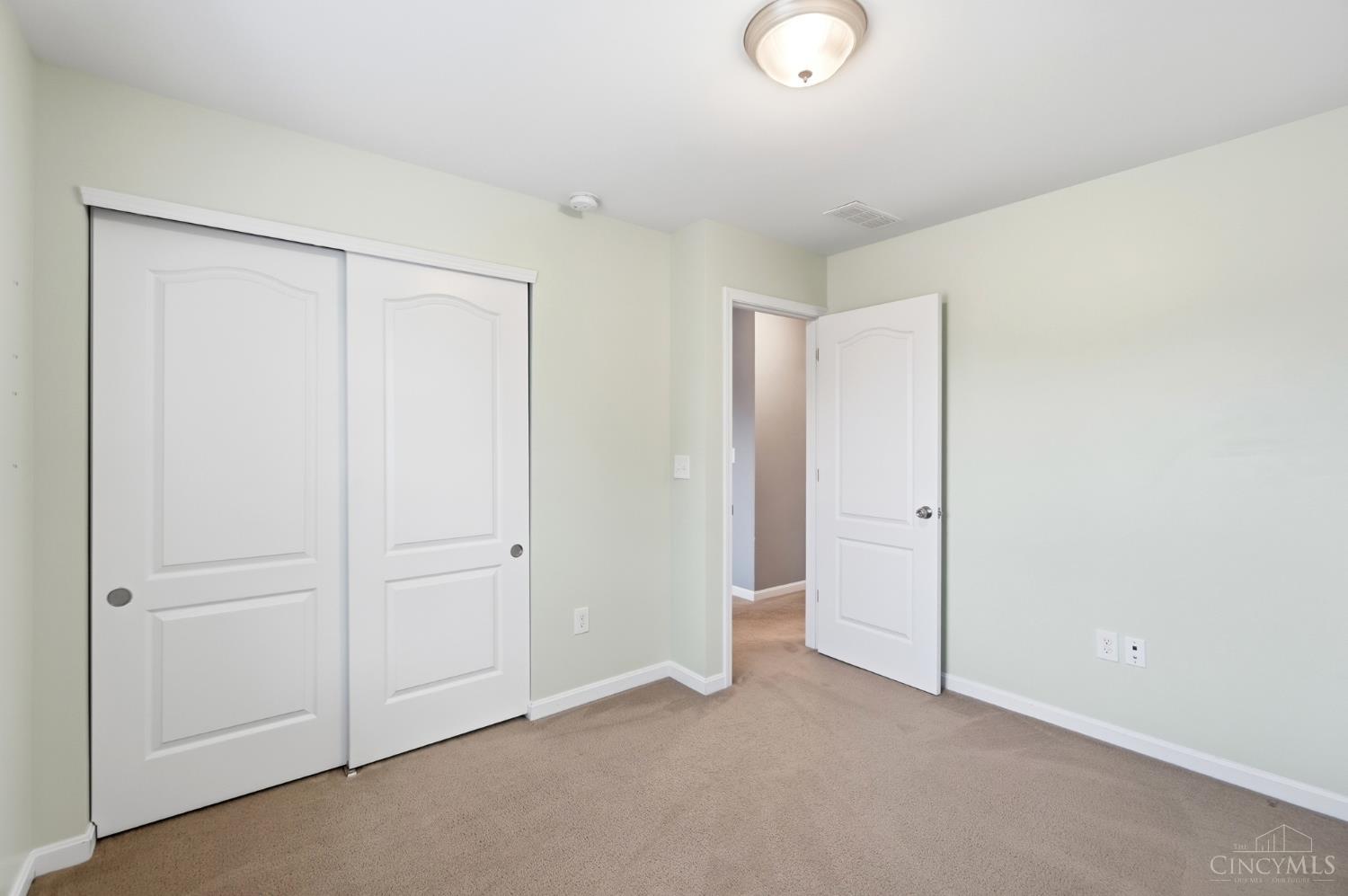 5752 Rhode Island Avenue, Cincinnati, OH, 45237 — photo 44