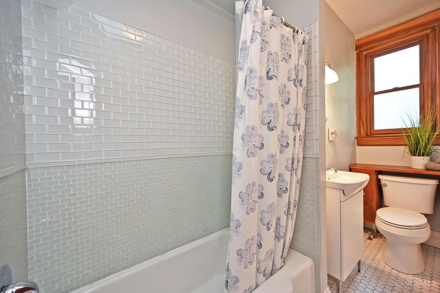 3321 Morrison Avenue, Cincinnati, OH, 45220 — photo 47