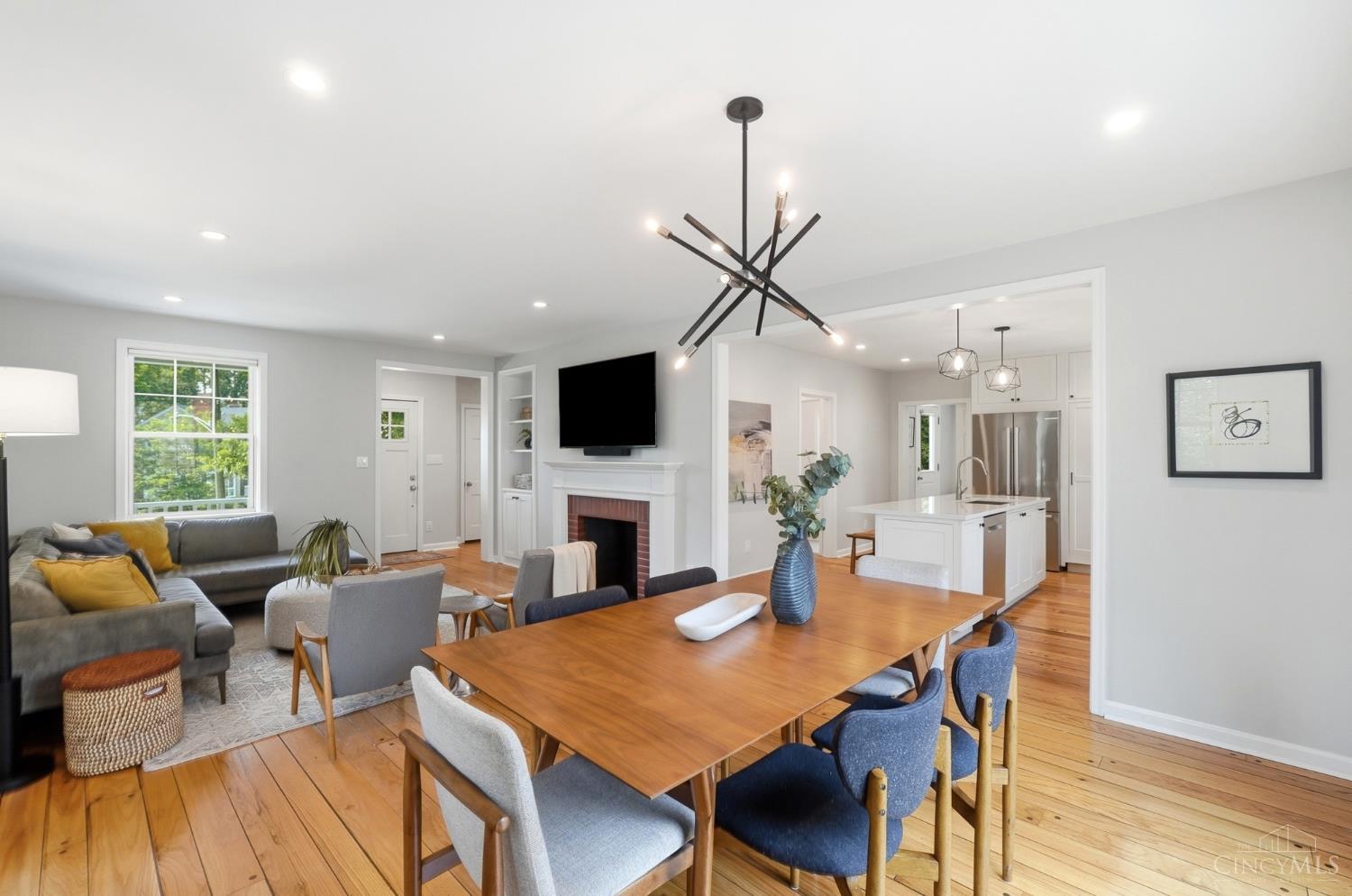 1220 Cliff Laine Drive