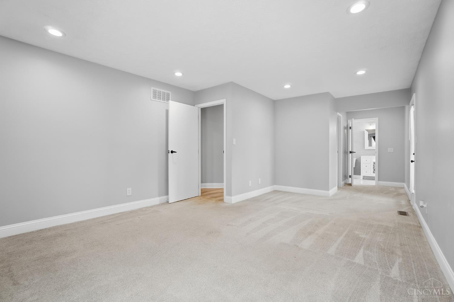 6594 Springdale Road, Colerain Twp, OH, 45247 — photo 19