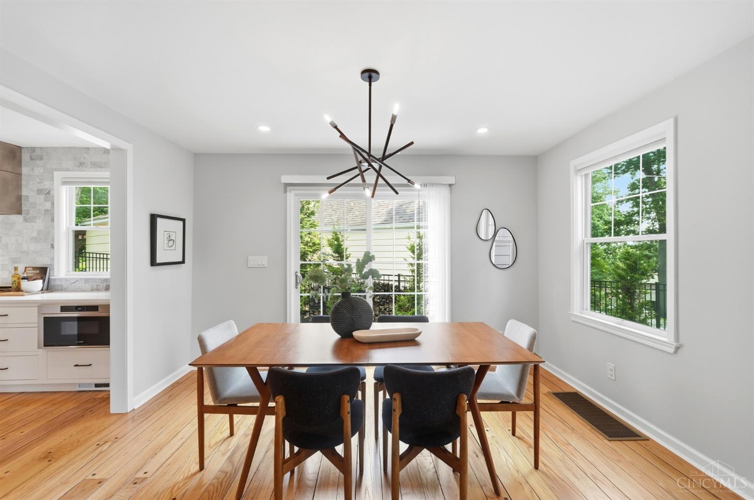 1220 Cliff Laine Drive